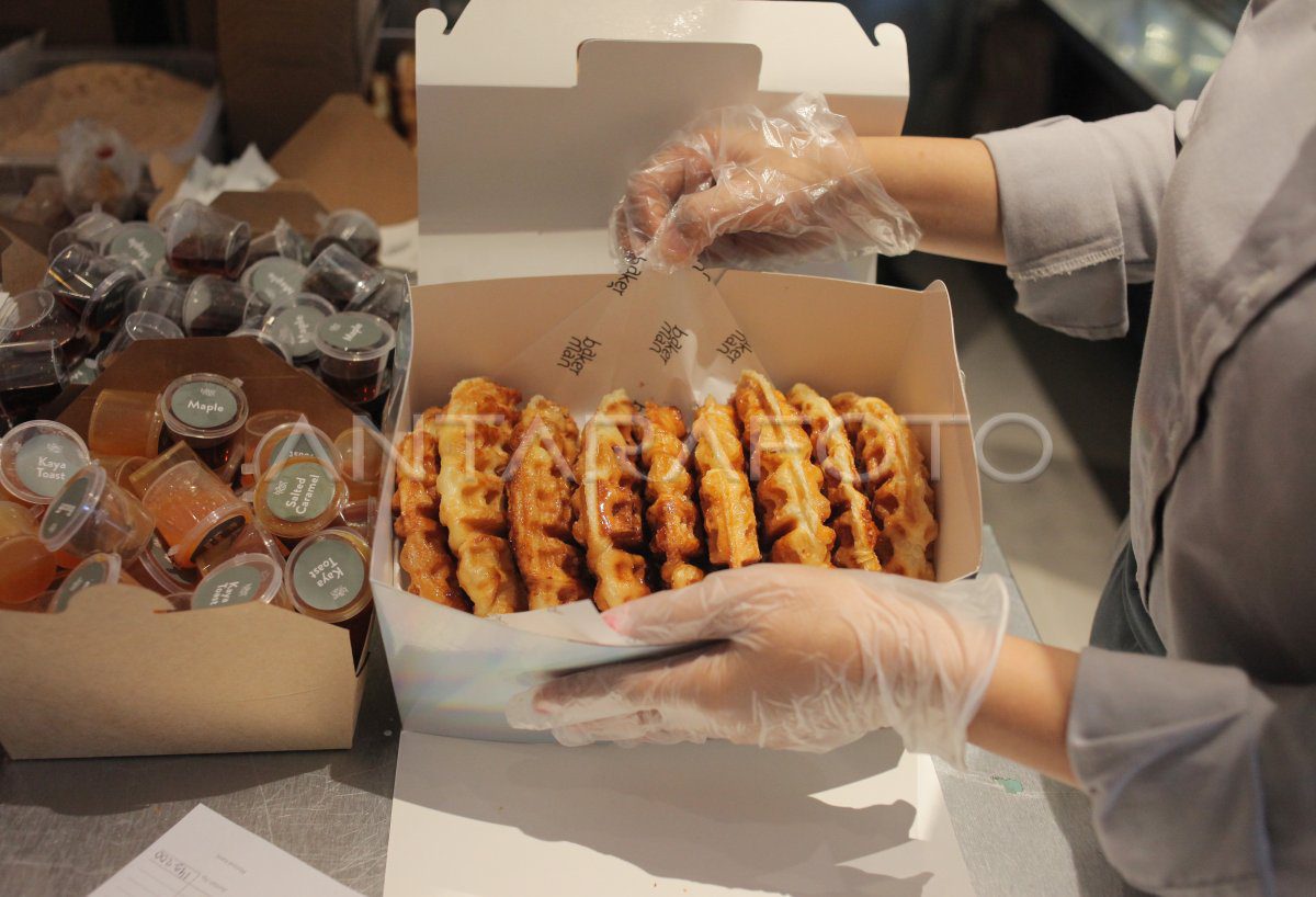 Snack Kekinian 2025 yang Paling Laris di Kalangan Remaja